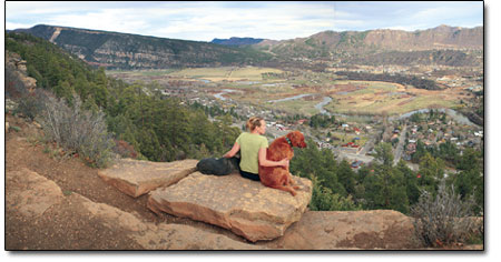 Animas City Mountain, once again offering fine views of the
valley and beyond